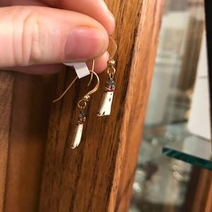 Vintage Jewelry - Tiny Enamel Lighthouse Earrings Adorable!! Vintage Jewelry - Tiny Enamel Lighthouse Earrings Adorable!!